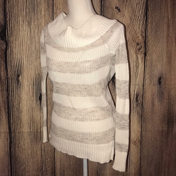 AERIE LONG SLEEVED SWEATER SMALL CREAM & BEIGE - Picture 1 of 7